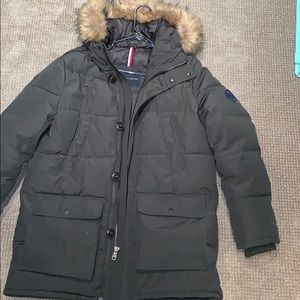 Men’s Tommy Hilfiger trench coat